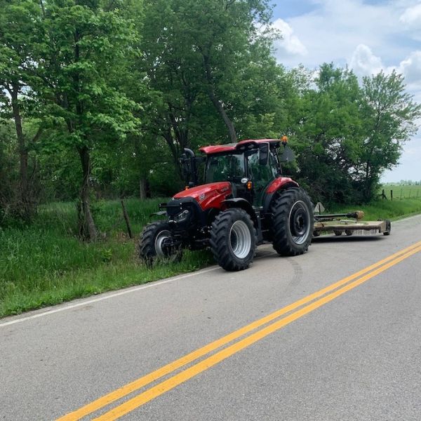 Road Mowing Tractor